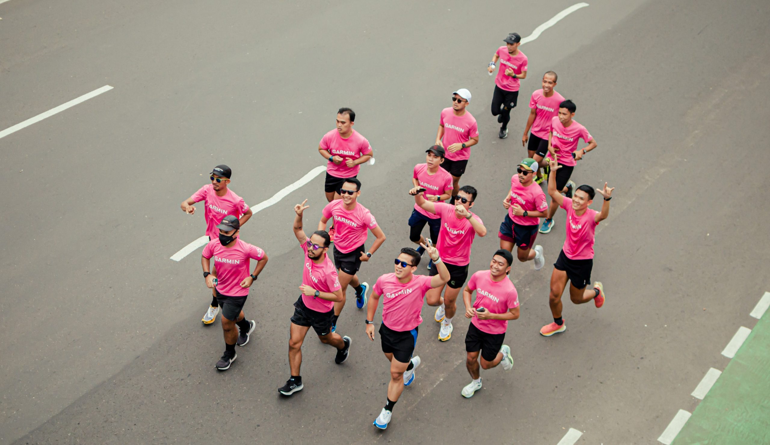 Lari di Indonesia: Tren Terkini Menuju Gaya Hidup Sehat dengan Teknologi Modern