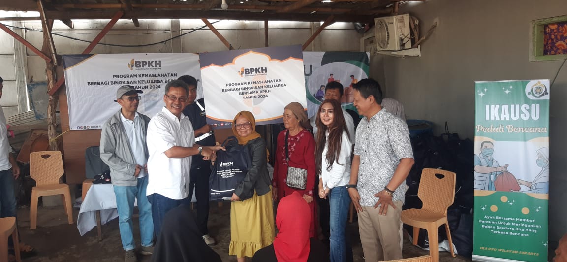 Kisah Kepedulian di Tengah Banjir Rob: Kolaborasi BPKH, BAZNAS, dan IKA USU Ringankan Beban Warga Muara Angke