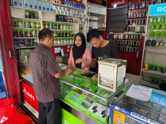 Lindawati Pemilik usaha Pulsa dan Accessories Kembangkan Usaha Menjadi Agen Brilink