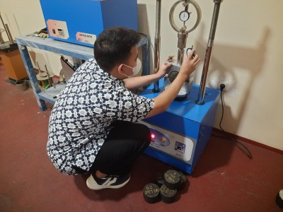 Tim Peneliti Sampoerna University Berhasil Ubah Limbah Plastik Jadi Alternatif Aspal, Terobosan yang Lebih Ramah Lingkungan