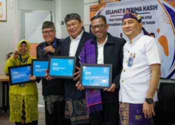 BRI Kanca Balaraja Peringati HUT BRI ke-130 dengan Penyerahan Penghargaan Yubilaris 30 dan 35 Tahun