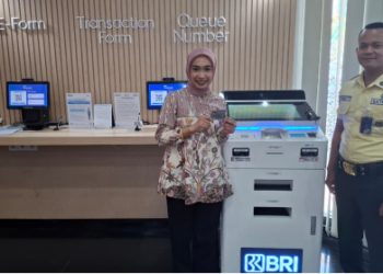 Komitmen BRI dalam Digitalisasi, KC Hayam Wuruk Sajikan Layanan Kartu yang Cepat dan Efektif